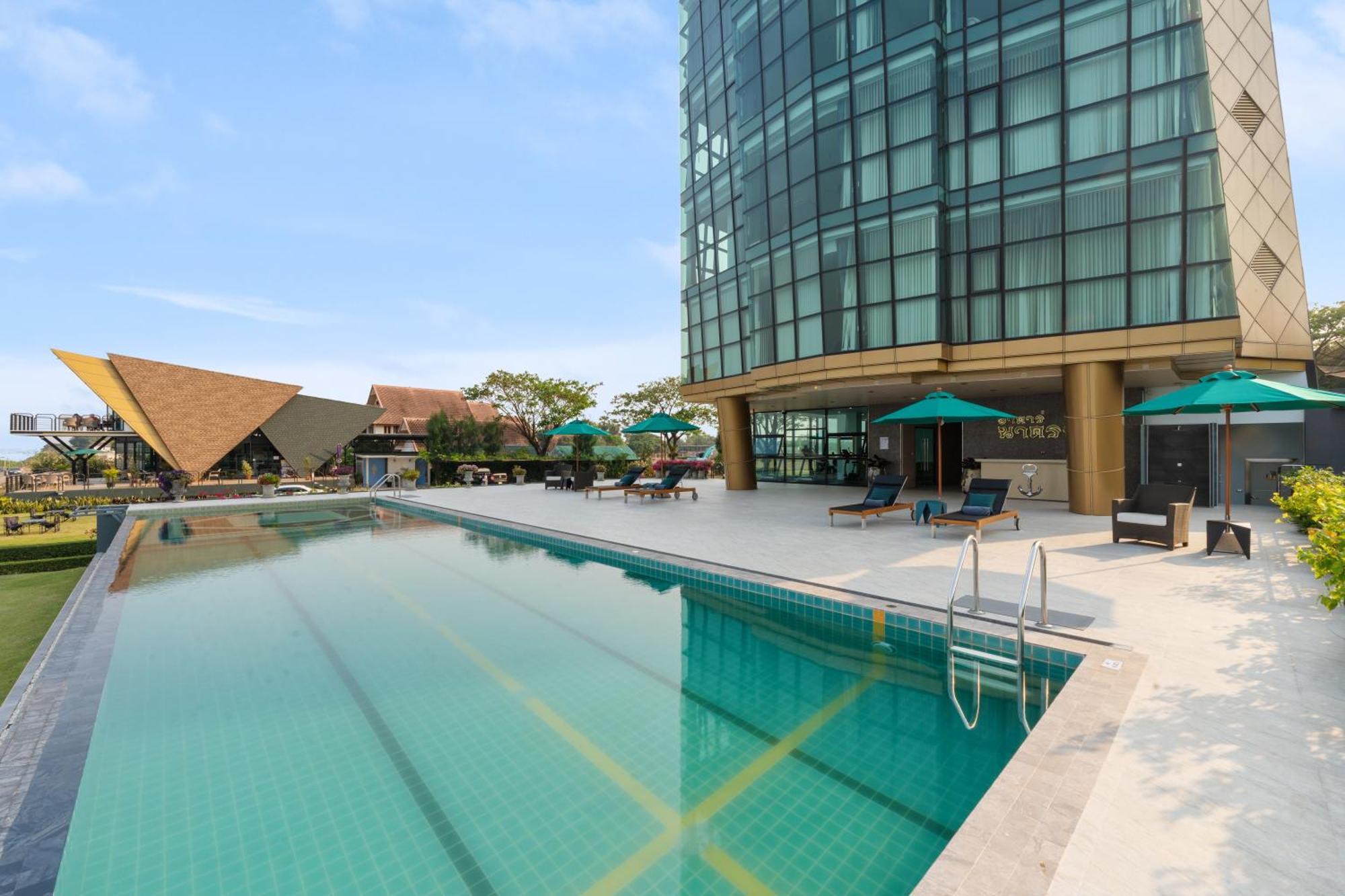 Naka-Raj Escape Hotel Nakhon Phanom Ngoại thất bức ảnh